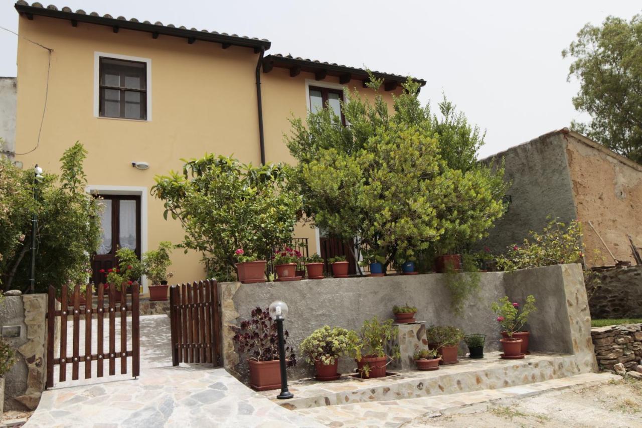 B&B S'Arrosa Antiga 산타디 외부 사진